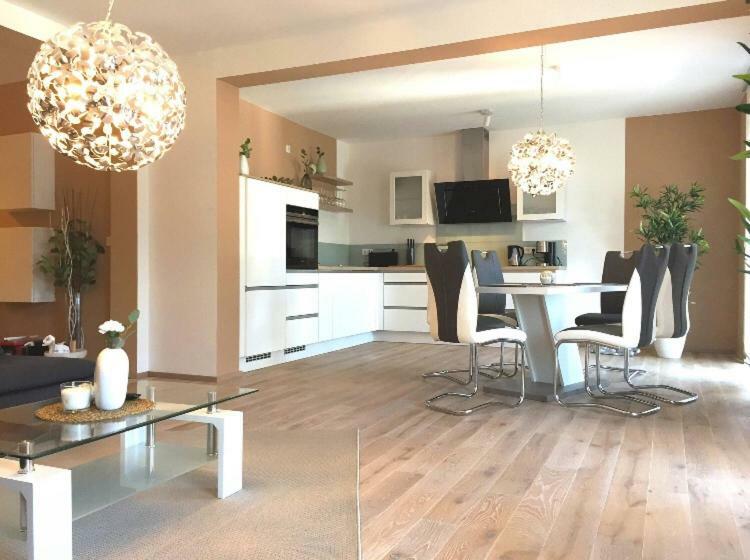 Koblenz Sued Exklusive Und Zentrale Designer Wohnung Экстерьер фото